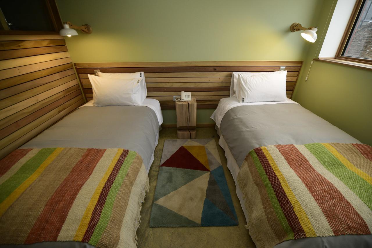 Hotel Vendaval Puerto Natales Bagian luar foto
