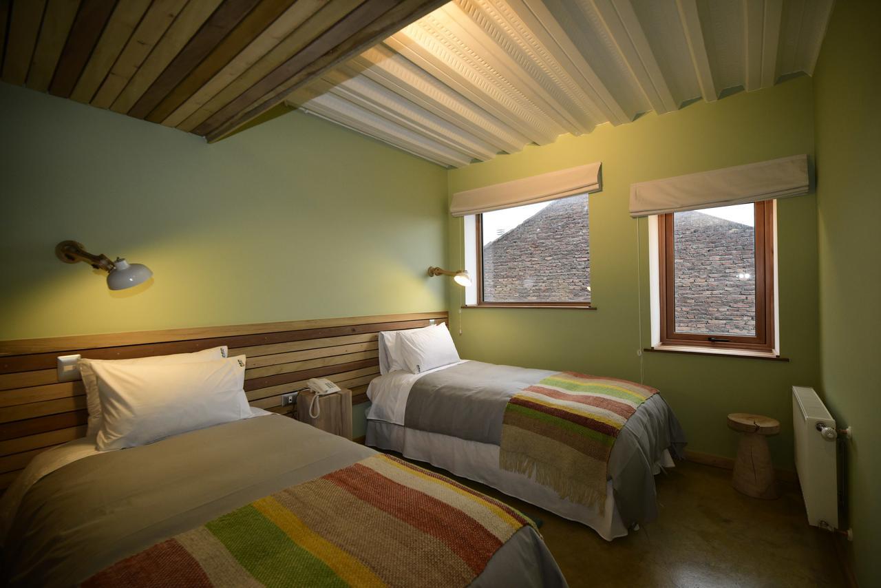 Hotel Vendaval Puerto Natales Bagian luar foto