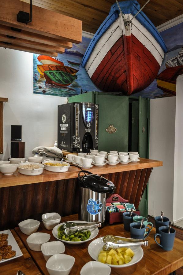 Hotel Vendaval Puerto Natales Bagian luar foto